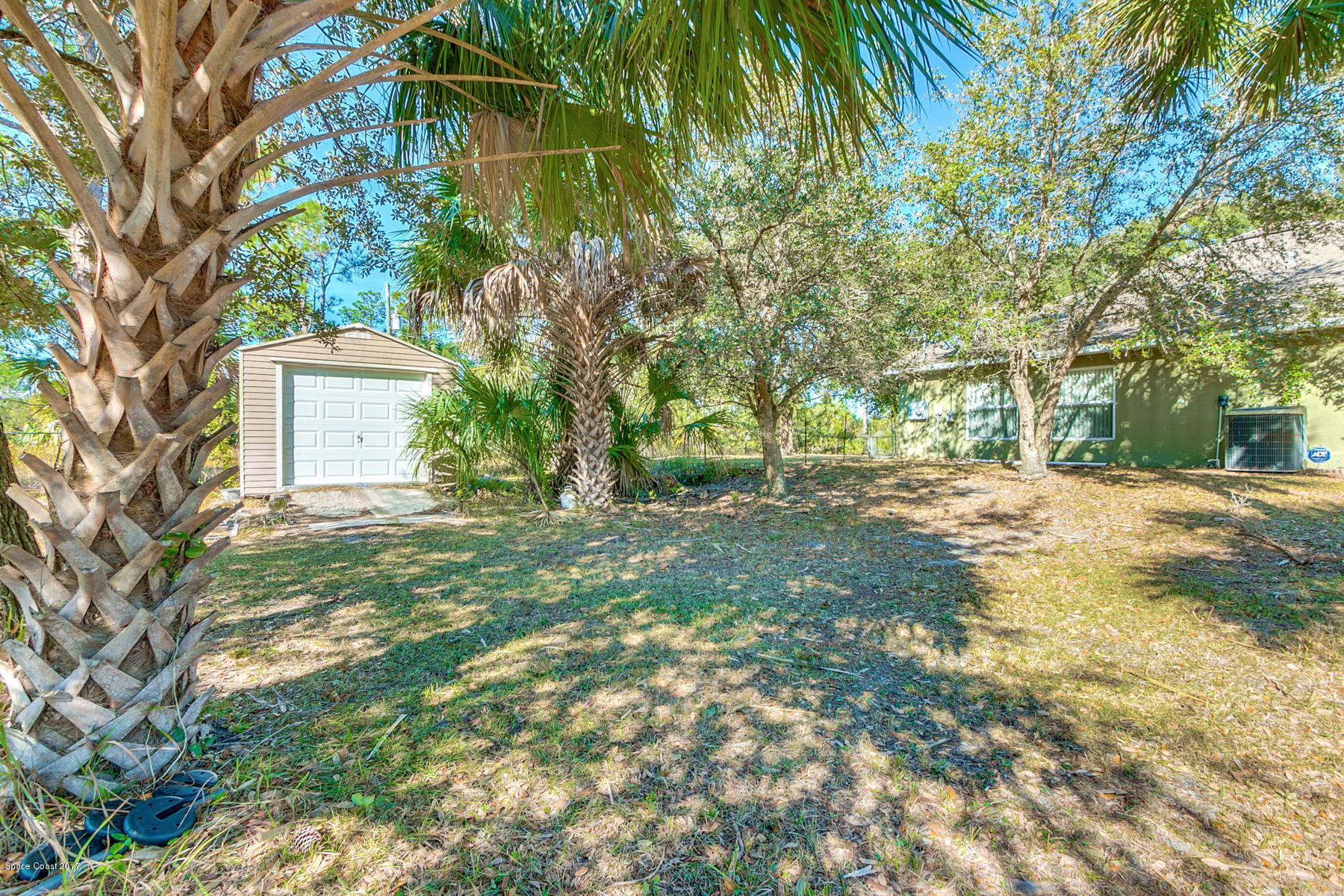 2992 Tishman Road Southeast Palm Bay, FL 32909 - Photo 22 of 28 Side Yard