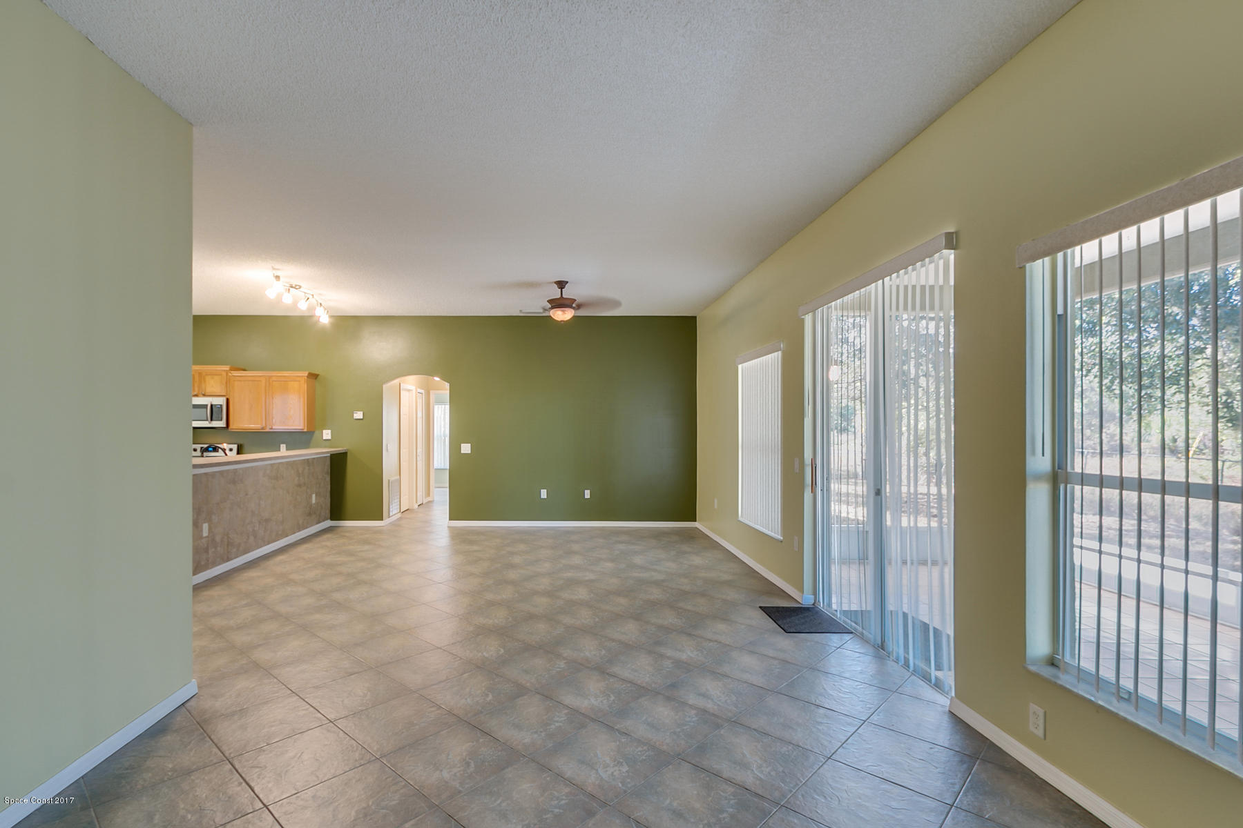 2992 Tishman Road Southeast Palm Bay, FL 32909 - Photo 8 of 28 Family Room