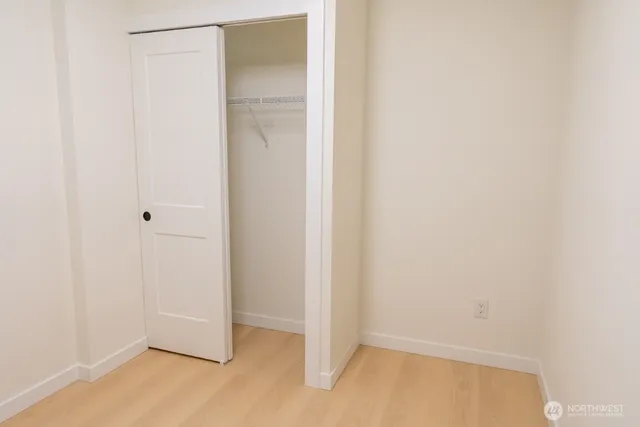 $3,000 | 4015 Southwest Thistle Street, Unit B, Seattle, WA 98136