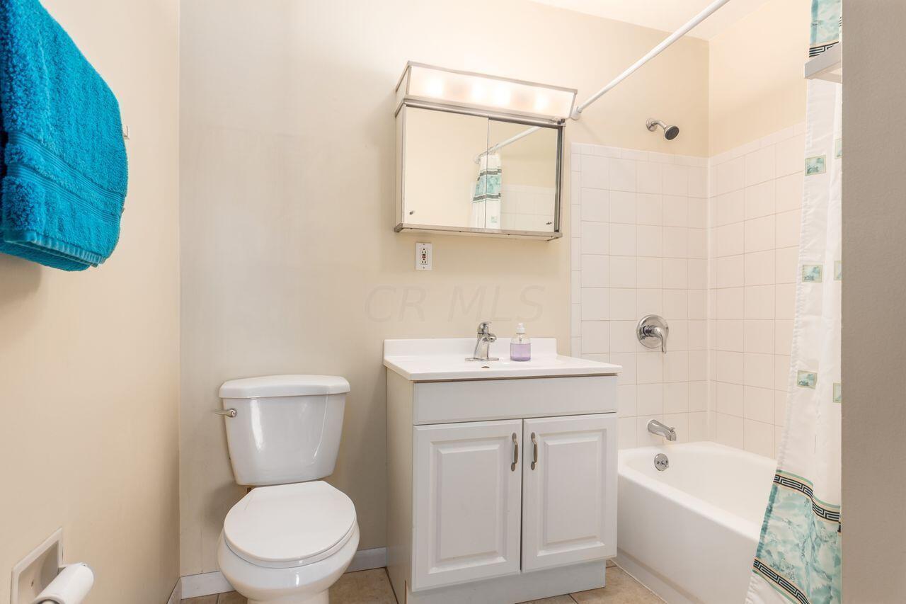 3434 Dempsey Road Westerville, OH 43081 - Photo 25 of 46 bathroom