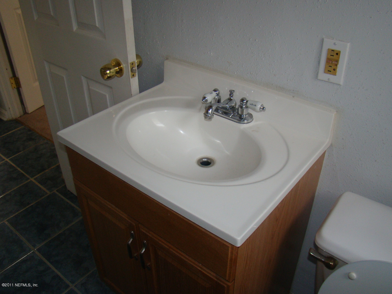 5445 North River Road Jacksonville, FL 32211 - Photo 9 of 15 Bath Vanity