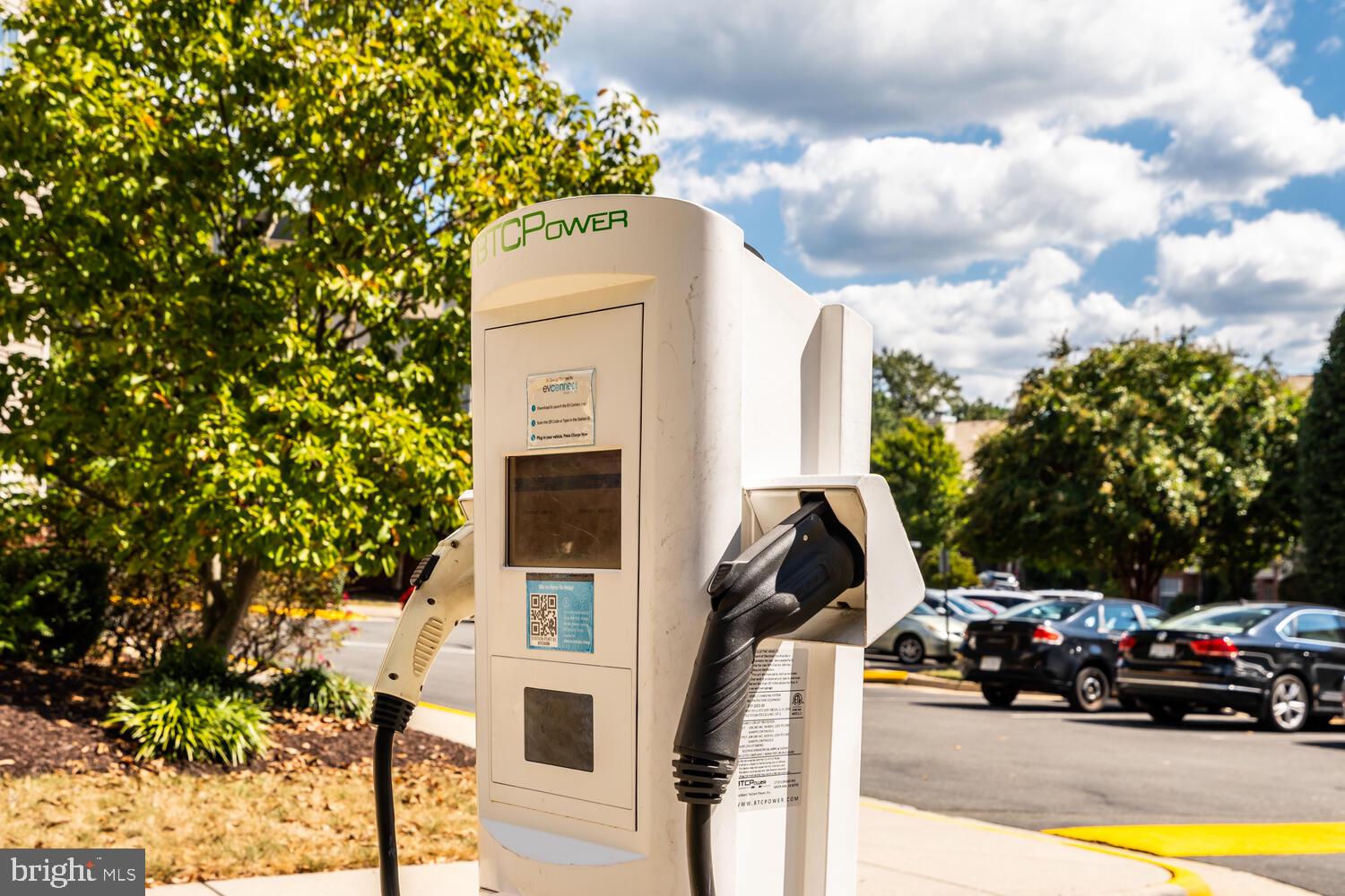 1791 Jonathan Way, Unit 1791C Reston, VA 20190 - Photo 46 of 58 a view of a car parked in front of a house