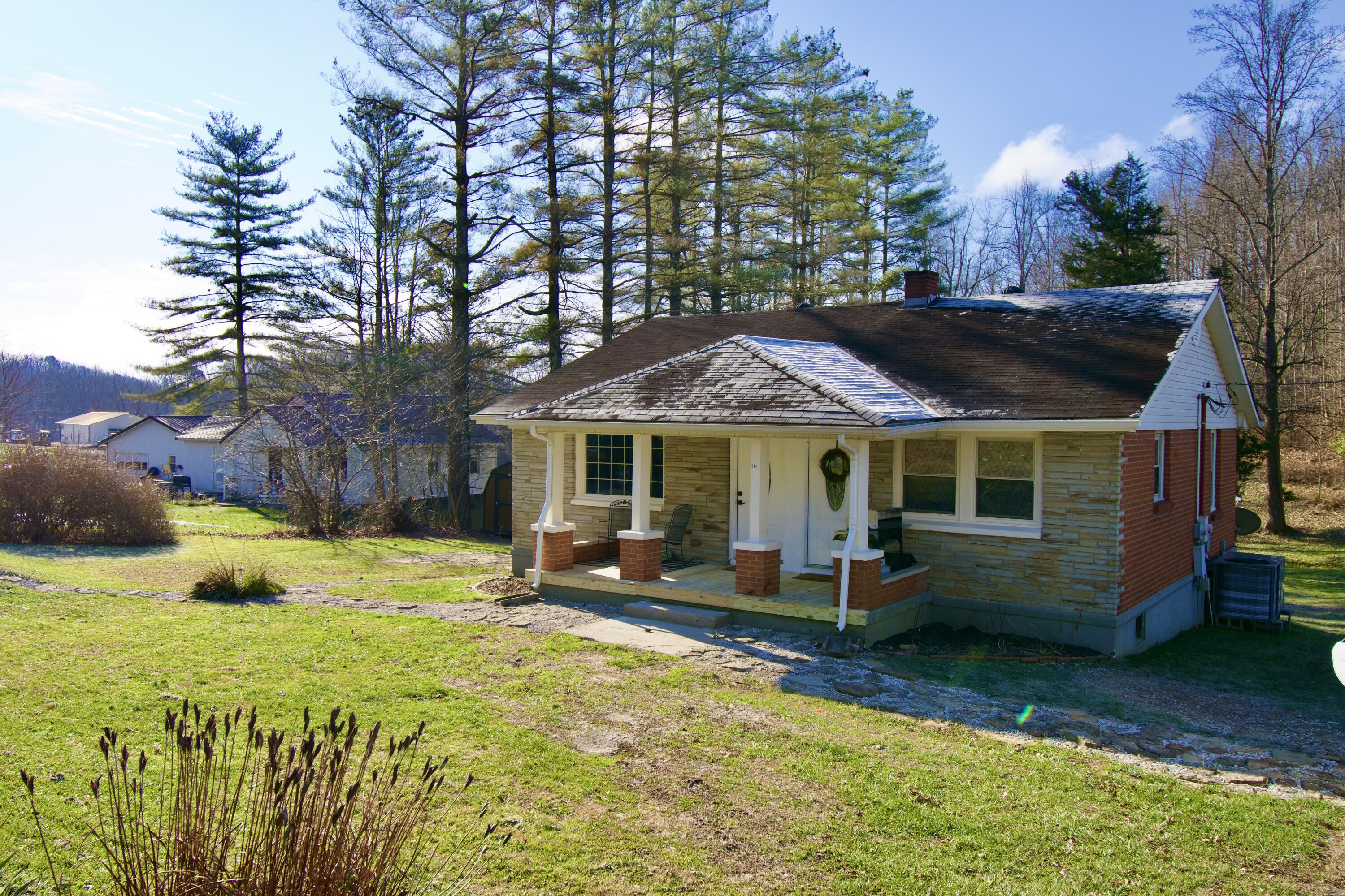 714 South Tree Tower Road Sandgap, KY 40481 - Photo 1 of 21 714 S Tree Tower Rd