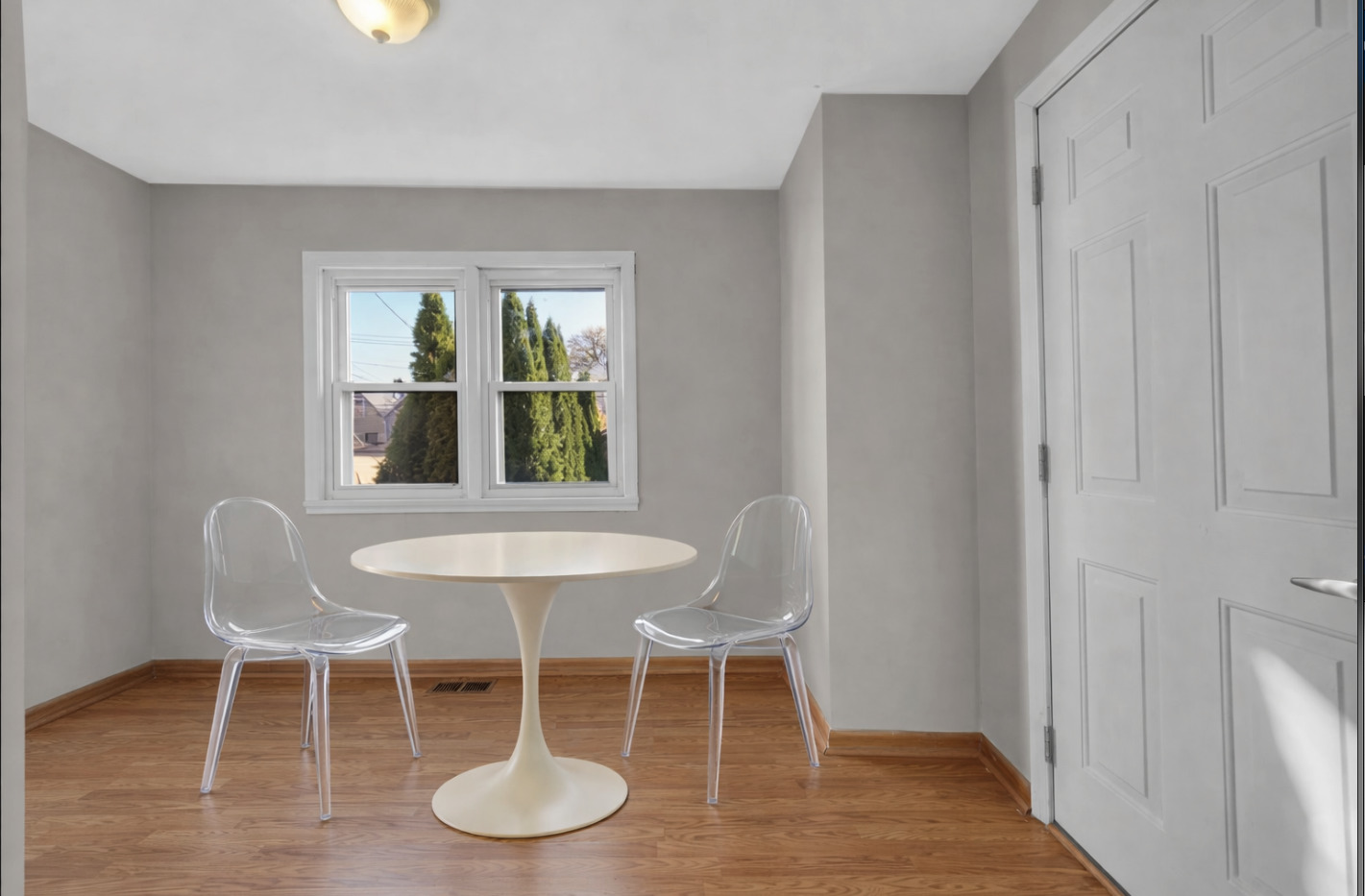 3329 South Racine Avenue Chicago, IL 60608 - Photo 16 of 33 a dining room with furniture and window