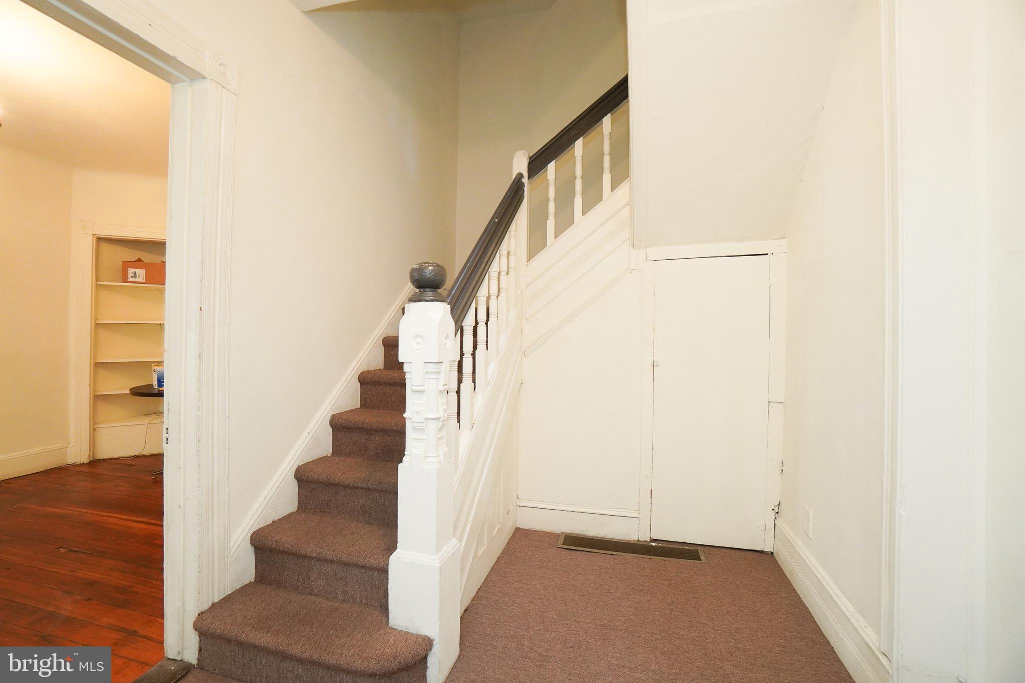 3219 Summer Street Philadelphia, PA 19104 - Photo 5 of 33