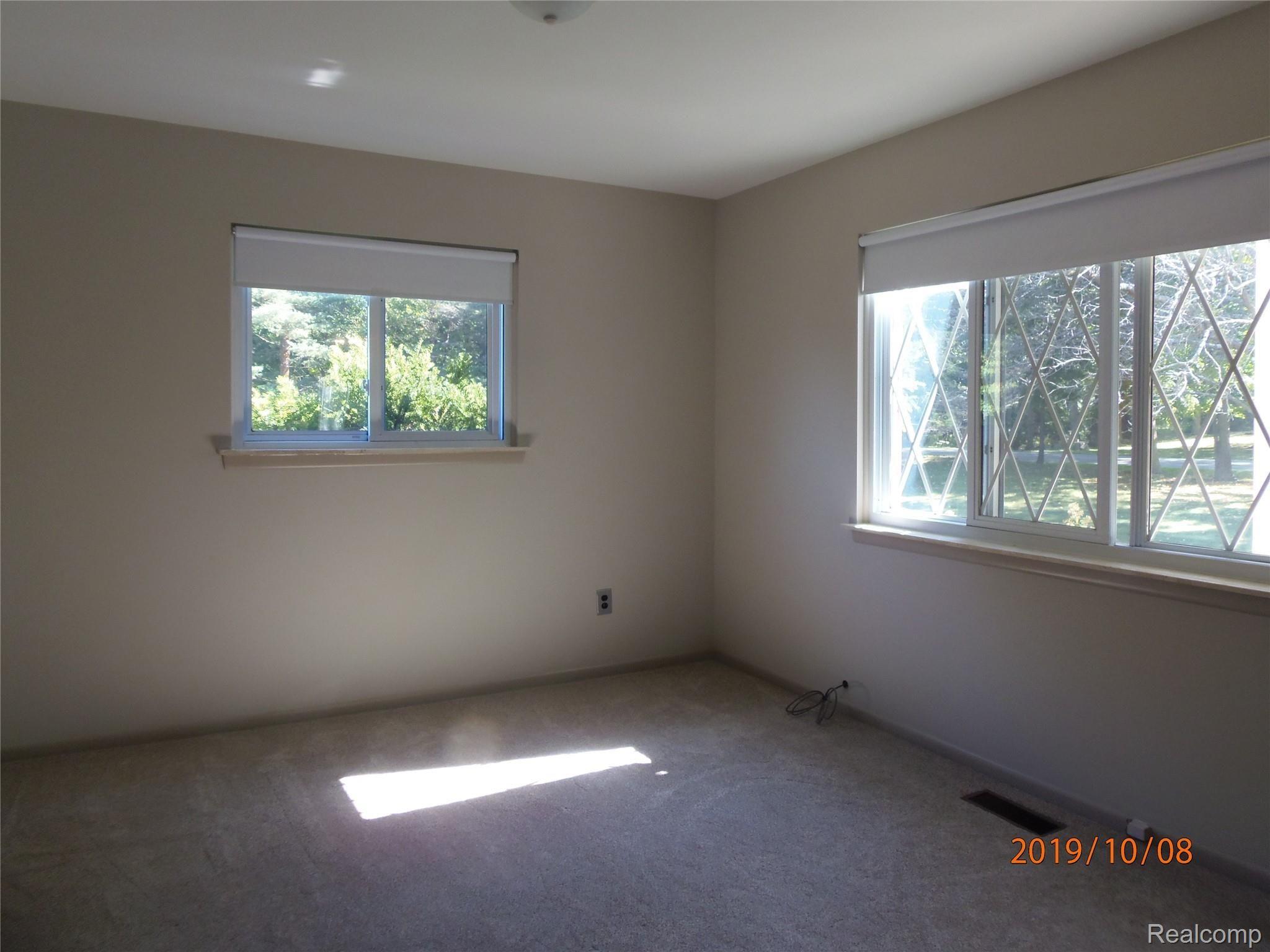 3630 Mason Road Howell, MI 48843 - Photo 7 of 27 674.JPG