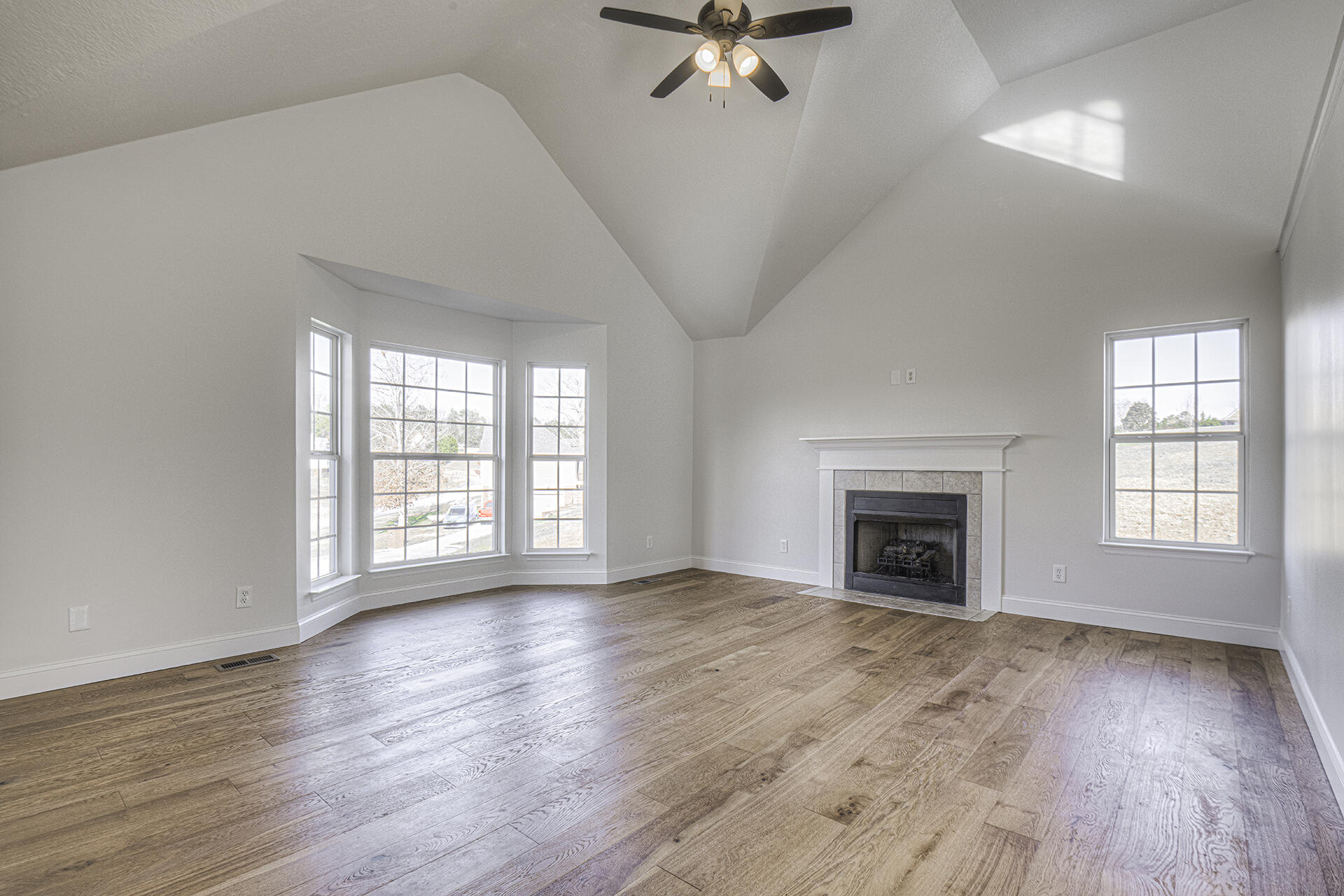 106 Meadow Oak Drive Rock Spring, GA 30739 - Photo 4 of 40 KHP04