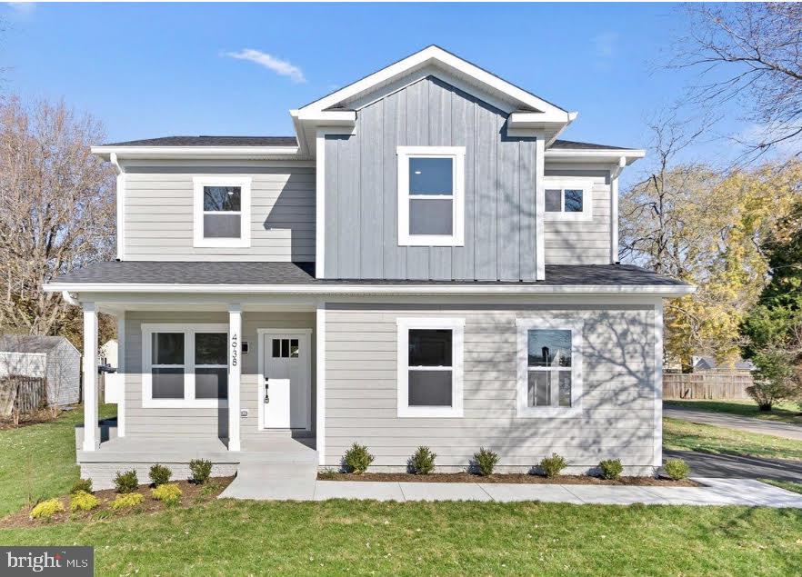 a front view of house with yard