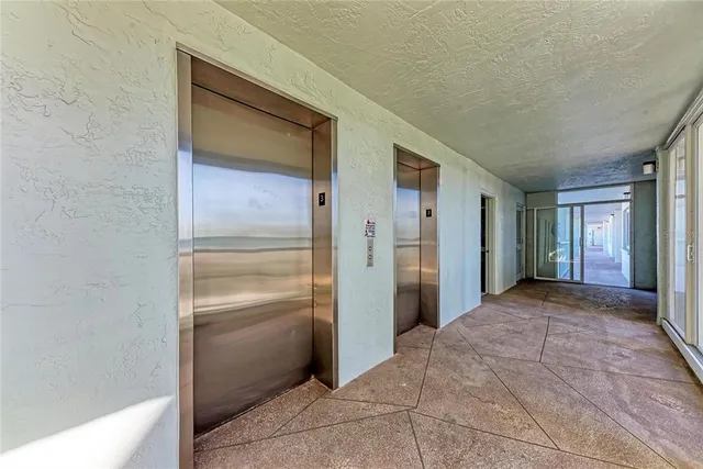 $749,000 | 5200 Gulf Drive, Unit 302, Holmes Beach, FL 34217