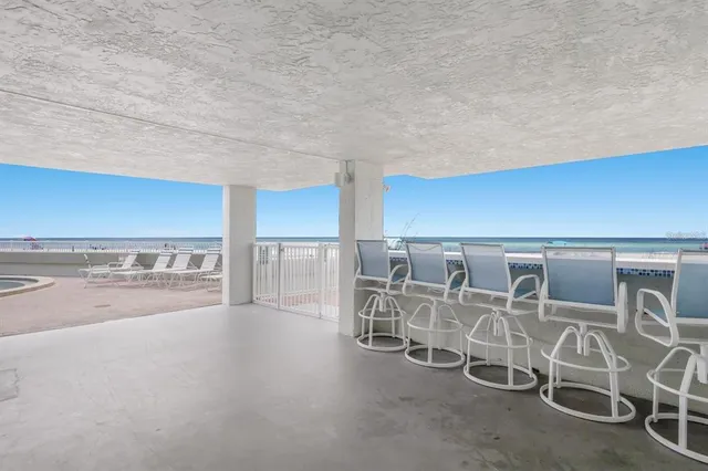 $749,000 | 5200 Gulf Drive, Unit 302, Holmes Beach, FL 34217