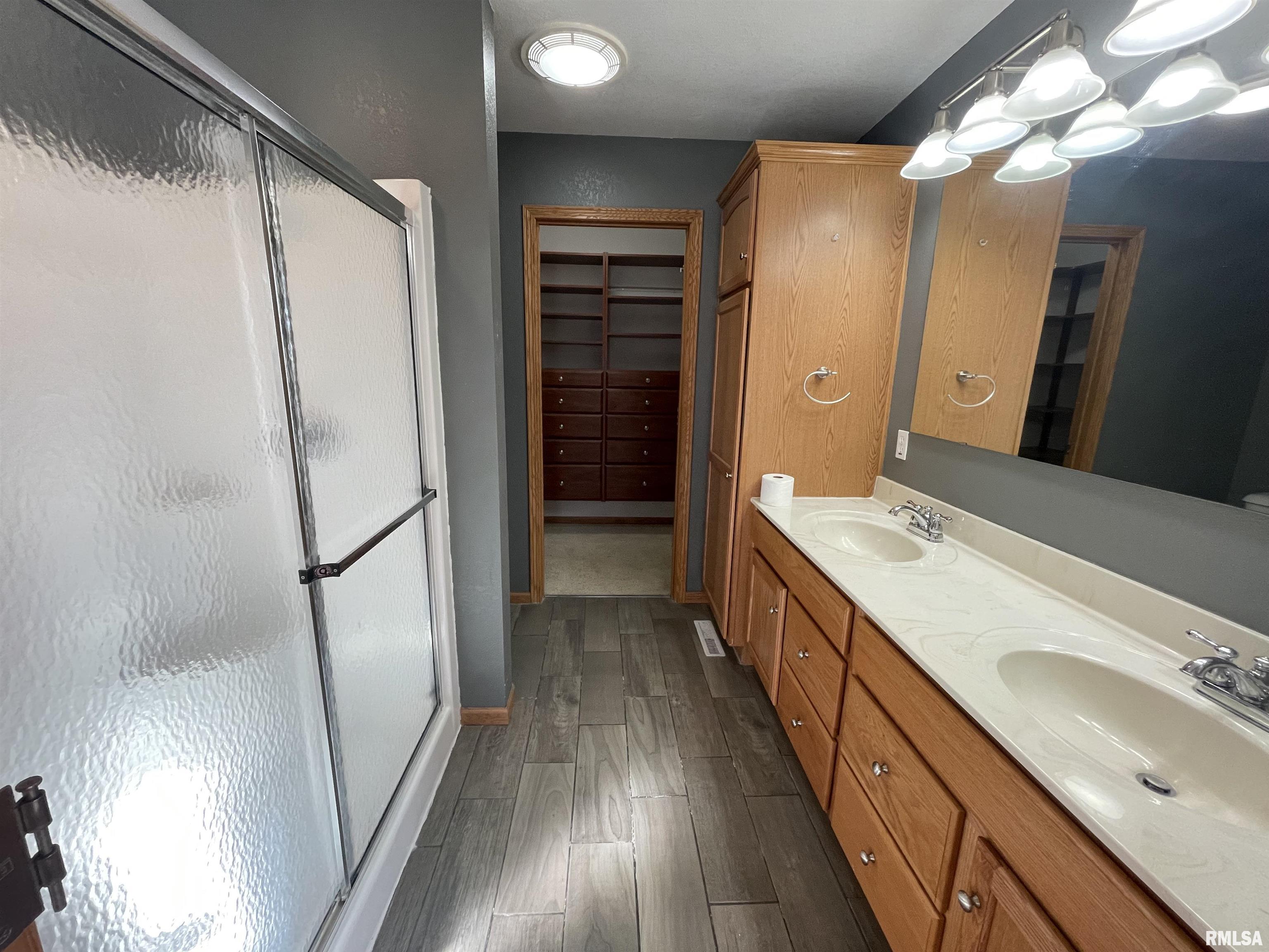 501 Mill Ridge Road Clinton, IA 52732 - Photo 9 of 23 Gallery Image 9