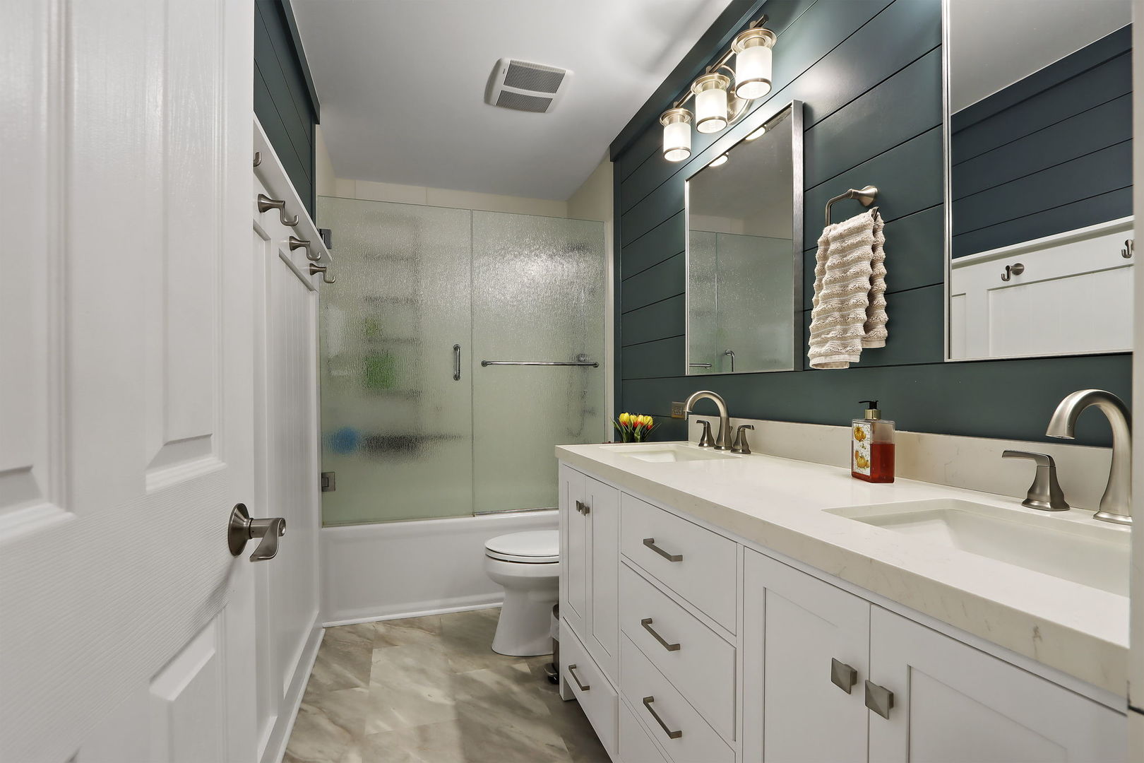 500 Ridgewood Drive Antioch, IL 60002 - Photo 22 of 45 Gallery Image 22