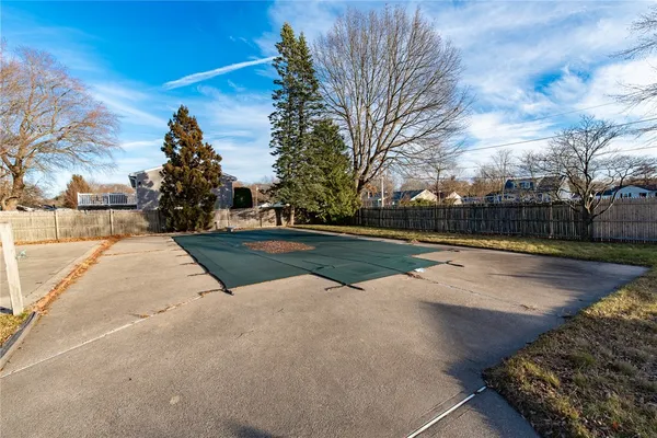 $579,000 | 1020 Warwick Avenue, Warwick, RI 02888
