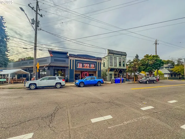 a view of a street in front of house