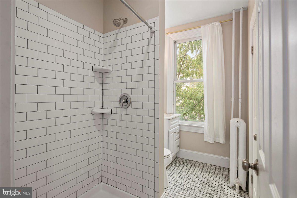 304 2nd Street Southeast Washington, DC 20003 - Photo 35 of 70