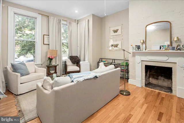 $1,750,000 | 304 2nd Street Southeast, Washington, DC 20003