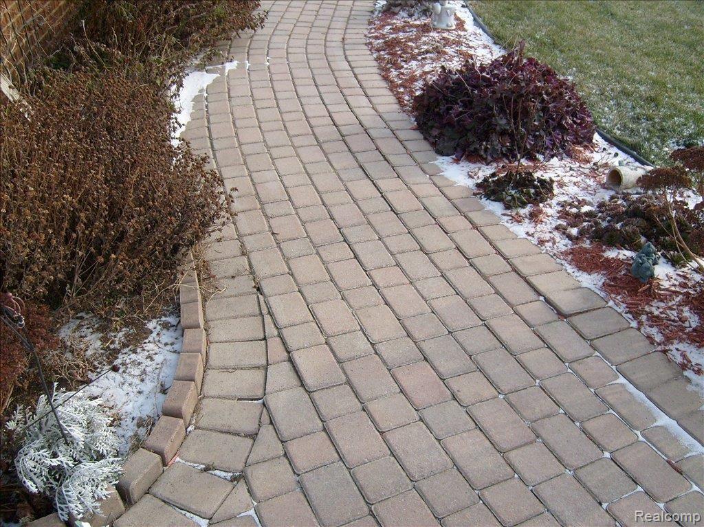 16440 28 Mile Road Ray, MI 48096 - Photo 6 of 21 Paver walkway