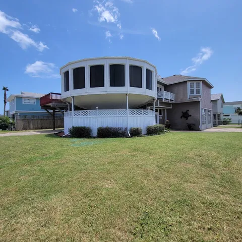$3,200 | 22101 Lampasas Drive, Galveston, TX 77554