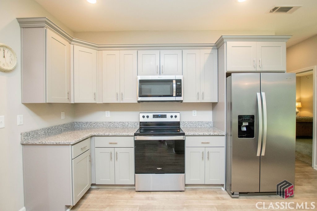 126 Chestnut Trail Commerce, GA 30529 - Photo 12 of 40 Gallery Image 12