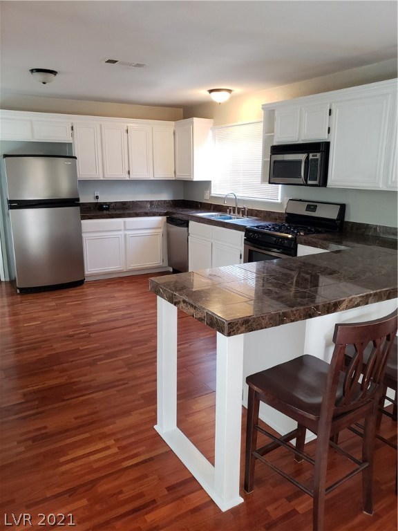 312 Lakehurst Road Las Vegas, NV 89145 - Photo 2 of 8 Gallery Image 2