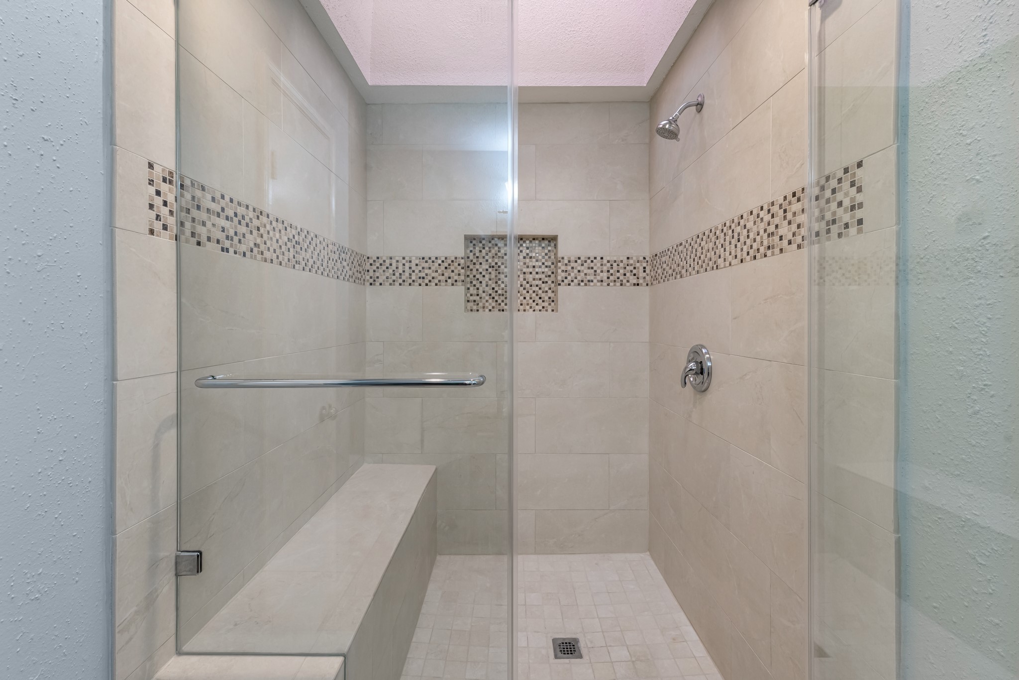 9800 Pagewood Lane, Unit 3103 Houston, TX 77063 - Photo 21 of 27 a bathroom with a shower