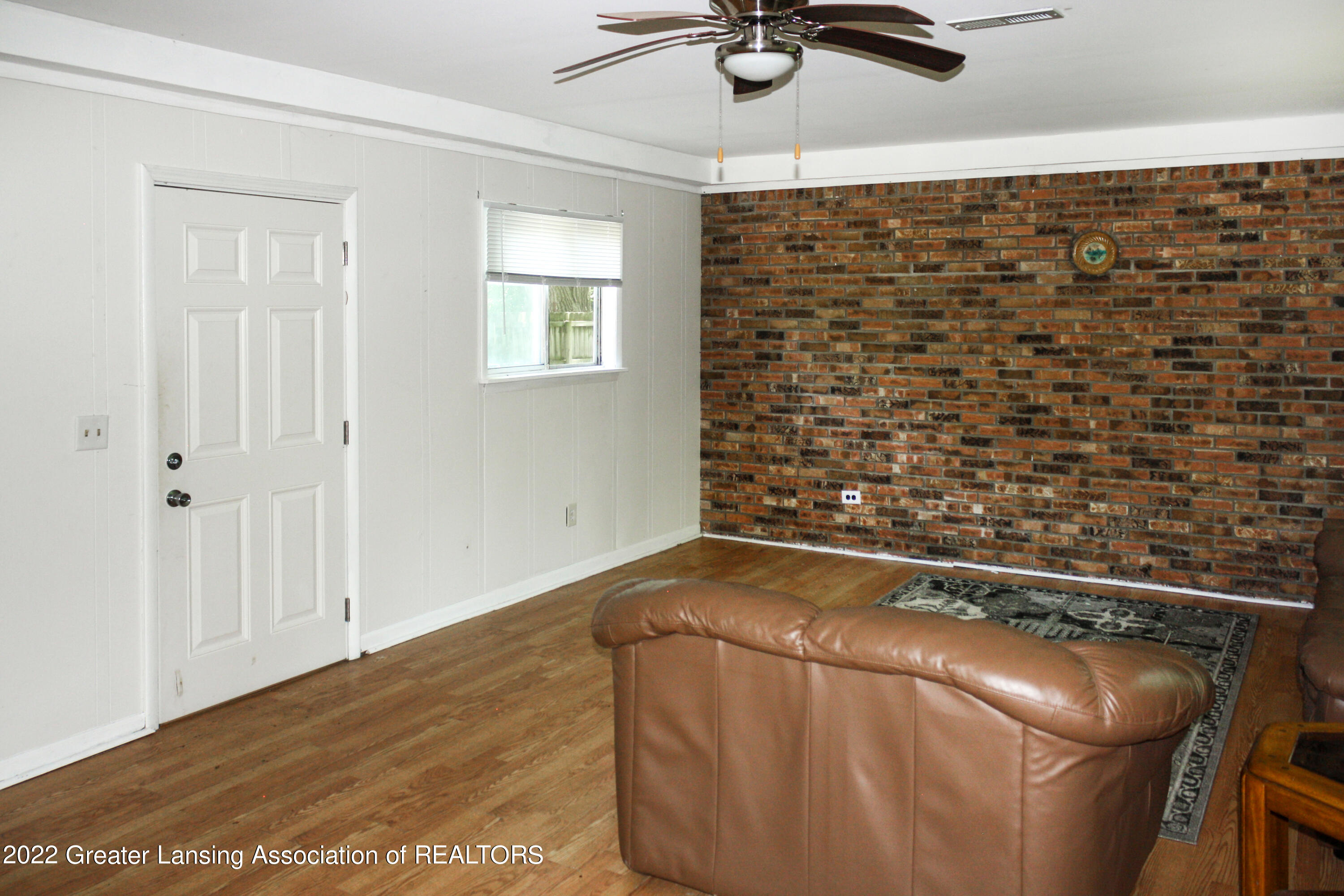 2035 West Miller Road Lansing, MI 48911 - Photo 10 of 22 IMG_2540