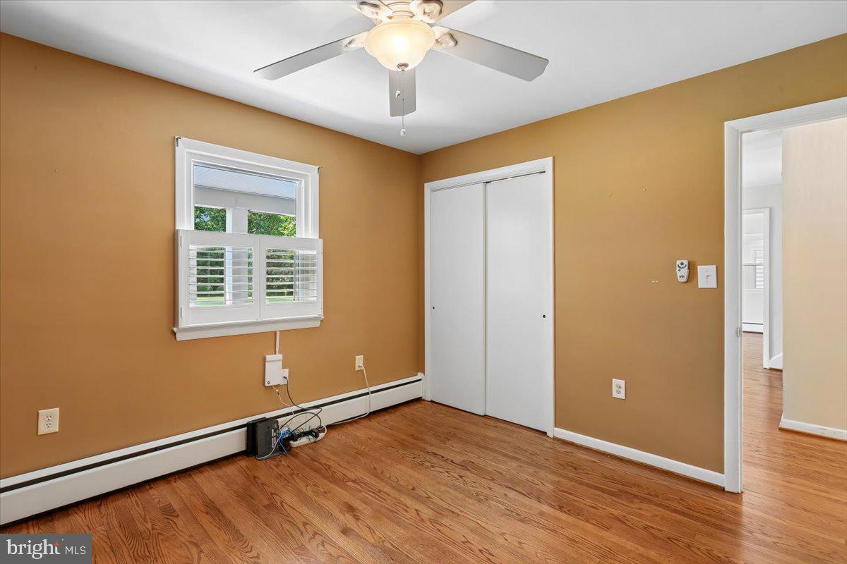 14811 Springfield Road Germantown, MD 20874 - Photo 18 of 116 Main level Office