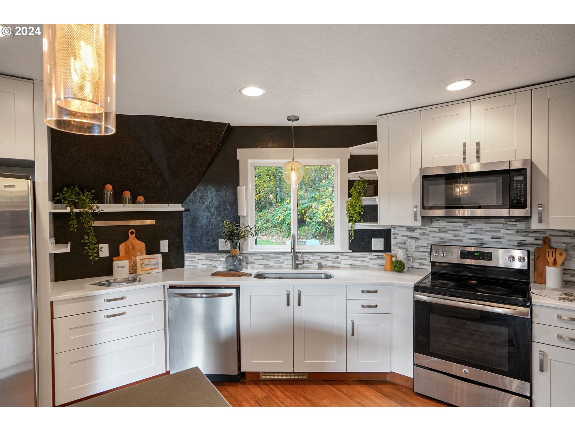 7184 Battle Creek Road Southeast Salem, OR 97317 - Photo 16 of 42