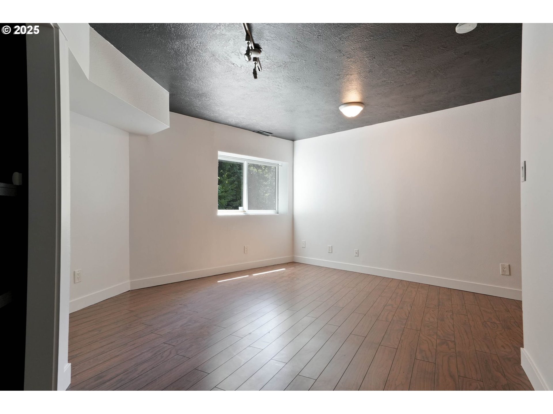 7184 Battle Creek Road Southeast Salem, OR 97317 - Photo 10 of 42