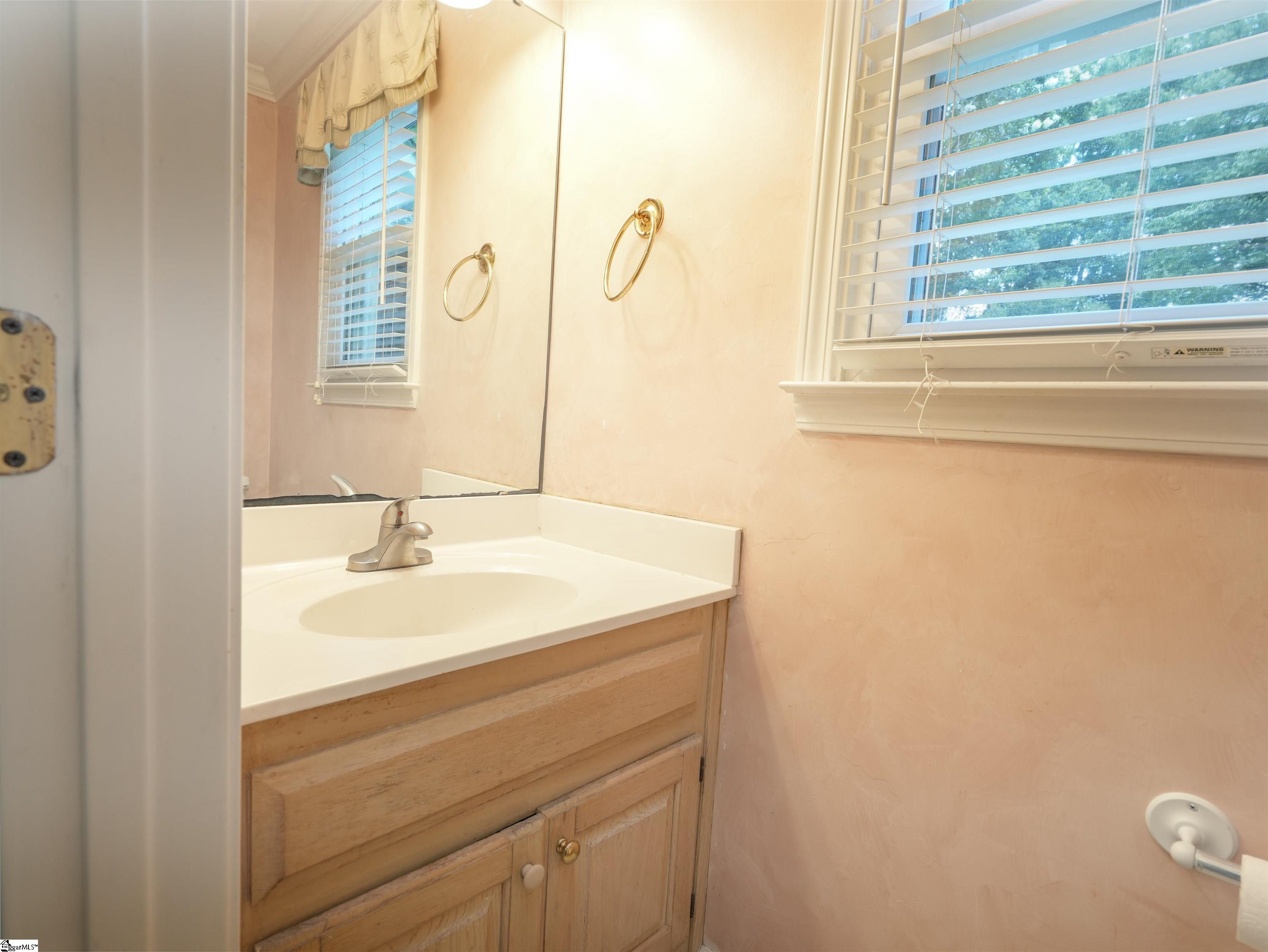 233 Rock Road Greer, SC 29651 - Photo 18 of 36