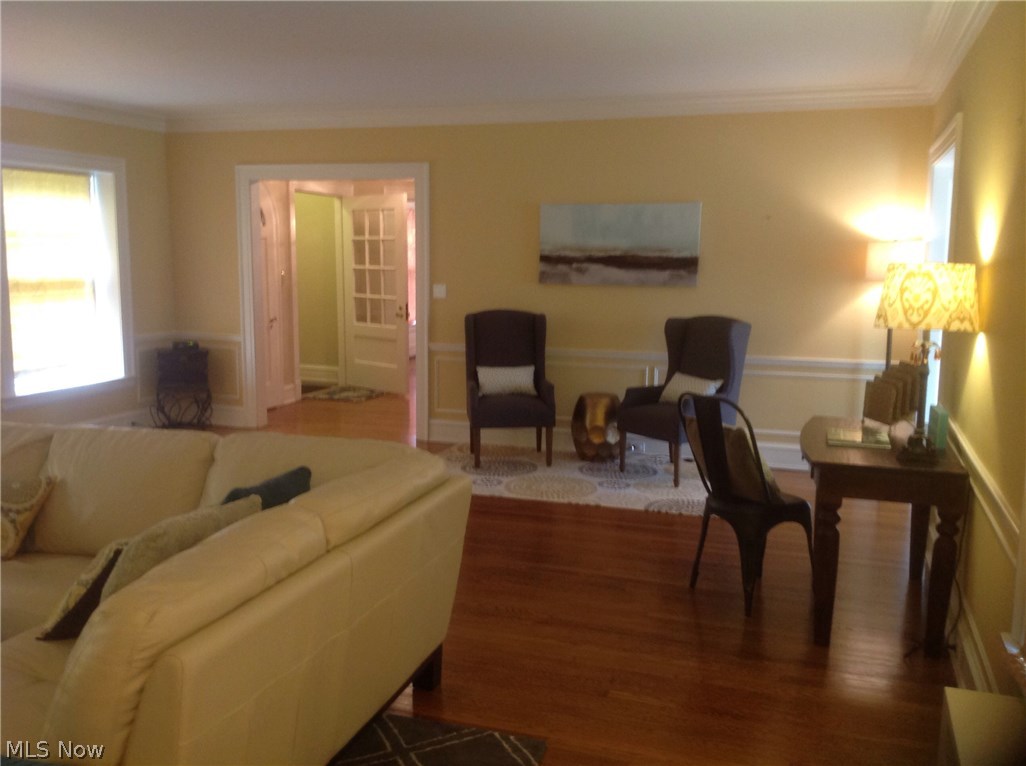 2901 Drummond Road Cleveland, OH 44120 - Photo 7 of 25