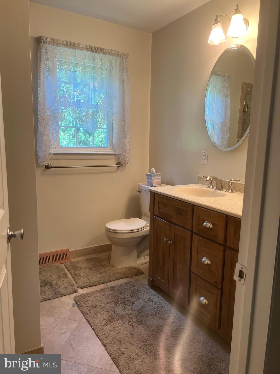 720 North Reeds Road Downingtown, PA 19335 - Photo 15 of 28 Newer Master Bath w/Linen Closet