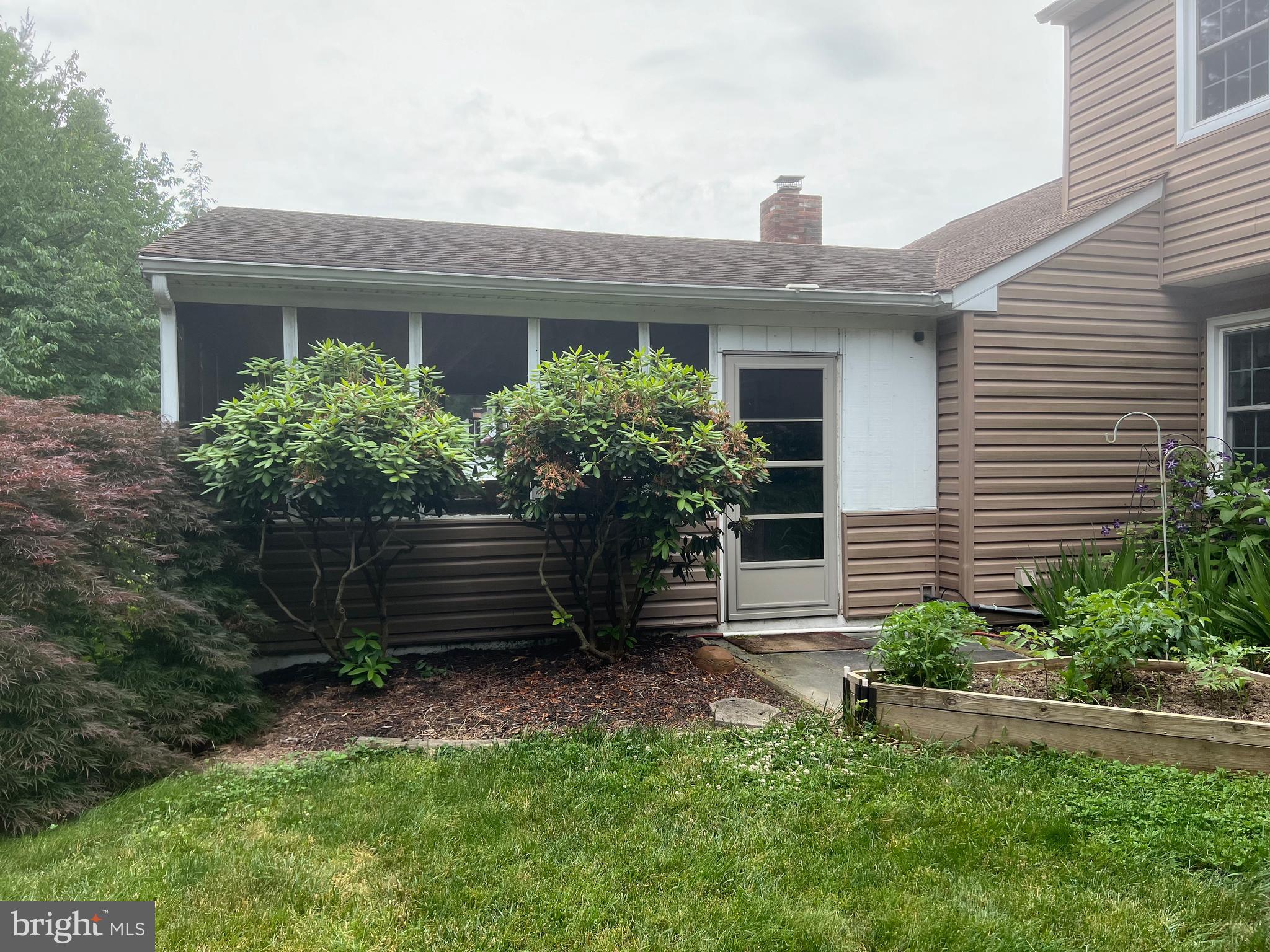 720 North Reeds Road Downingtown, PA 19335 - Photo 23 of 28 Side patio door to rear yard