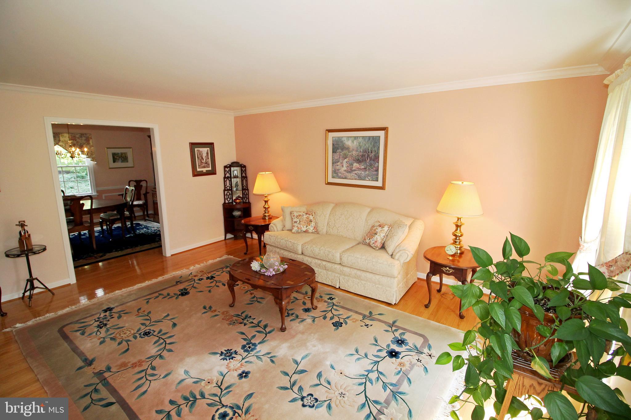 3906 Eland Road Phoenix, MD 21131 - Photo 7 of 43 Living Room