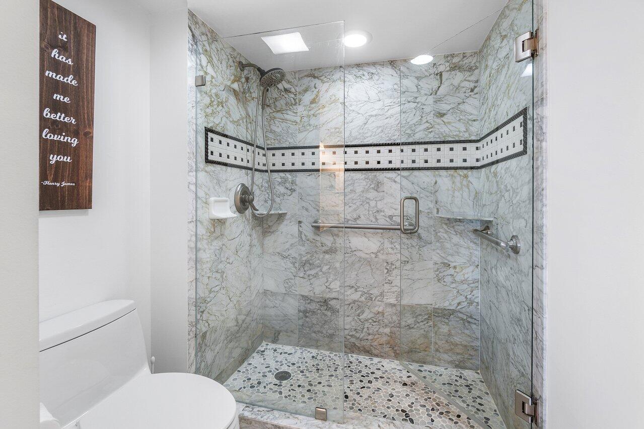 20 Northeast Plantation Road, Unit 203 Stuart, FL 34996 - Photo 23 of 41 016-20NortheastPlantationRoad-203-Stuart
