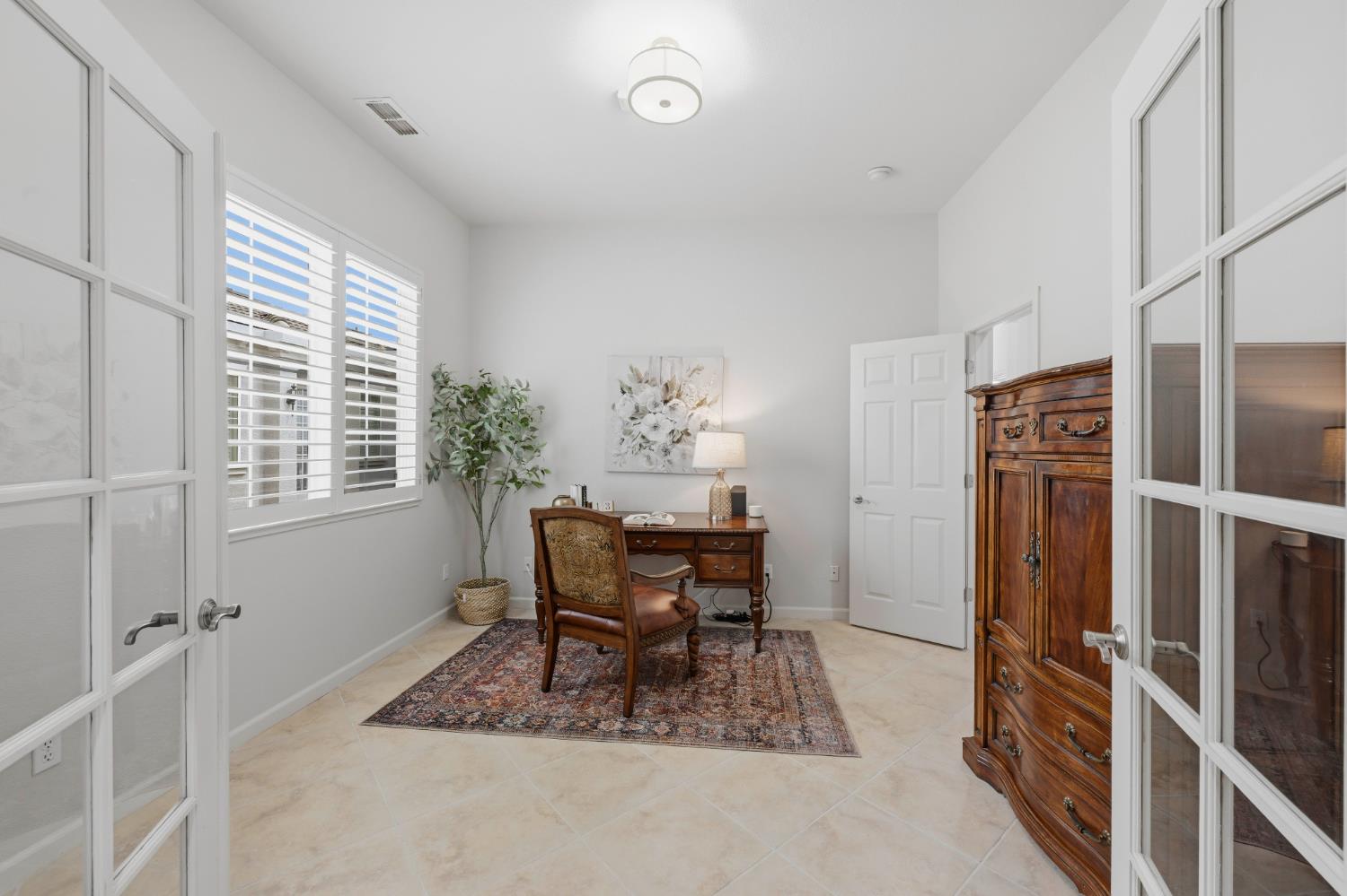8537 Bridgestone Crescent Road Roseville, CA 95747 - Photo 26 of 64