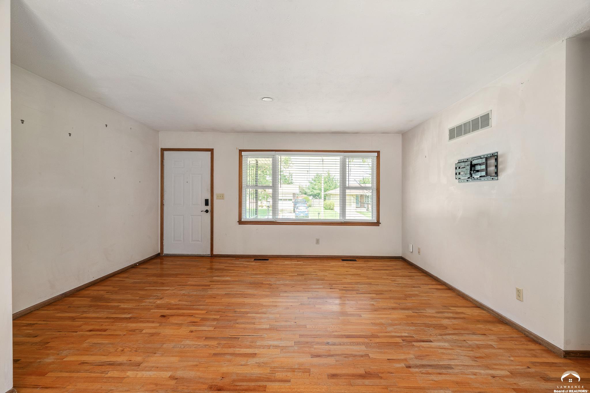 2229 Westchester Road Lawrence, KS 66049 - Photo 7 of 44