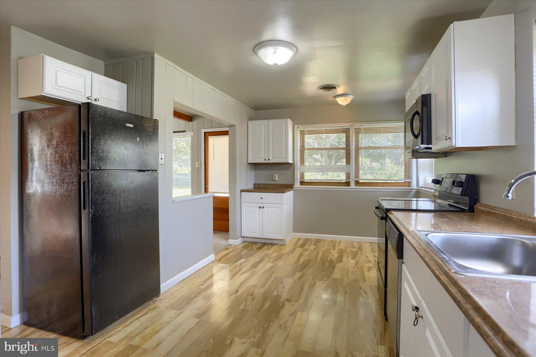 1704 Colonial Road Harrisburg, PA 17112 - Photo 10 of 26 Gallery Image 10