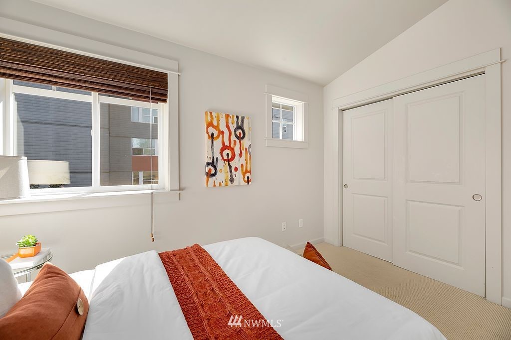 2015 South Main Street, Unit B Seattle, WA 98144 - Photo 11 of 20