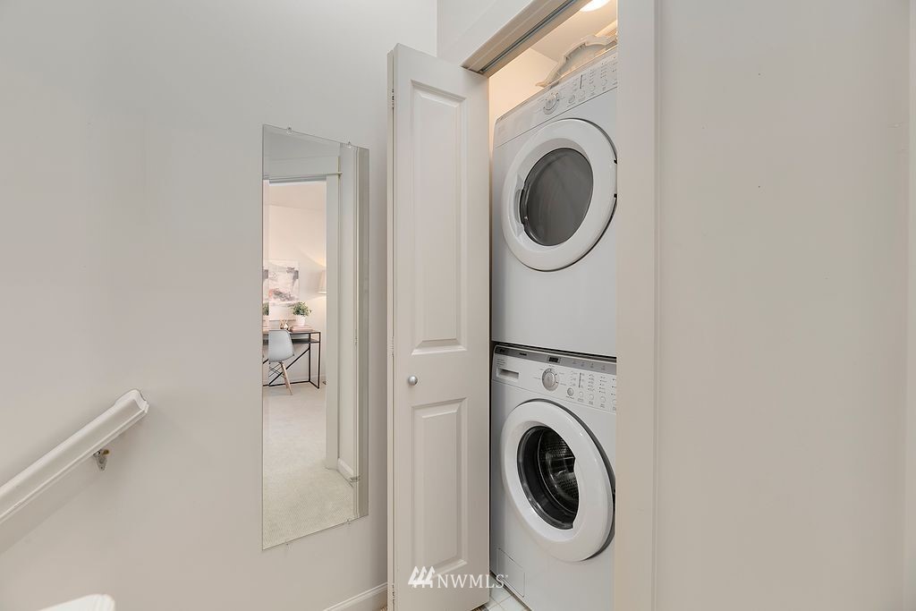 2015 South Main Street, Unit B Seattle, WA 98144 - Photo 13 of 20