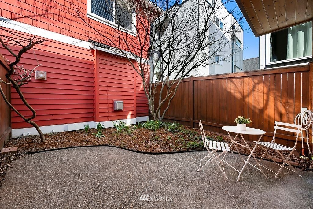 2015 South Main Street, Unit B Seattle, WA 98144 - Photo 17 of 20