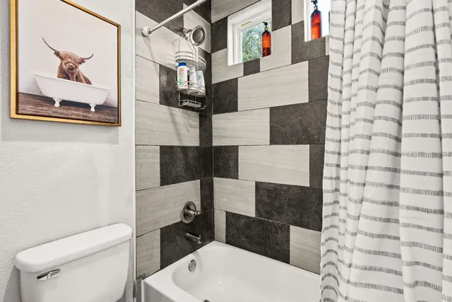 $1,250,000 | 101 Durango, Johnson City, TX 78636