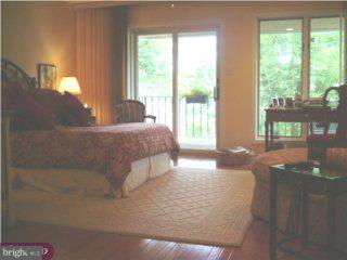 104 Bleddyn Road, Unit 2 Ardmore, PA 19003 - Photo 4 of 5 Gallery Image 4