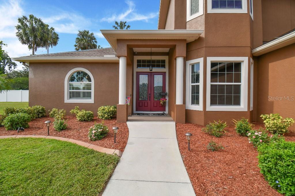 849 John Cressler Drive Seffner, FL 33584 - Photo 2 of 45 Gallery Image 2