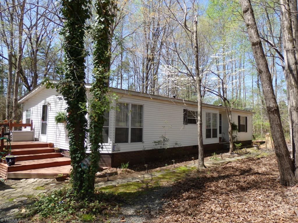 1744 Finch Farm Road Thomasville, NC 27360 - Photo 1 of 25 Front