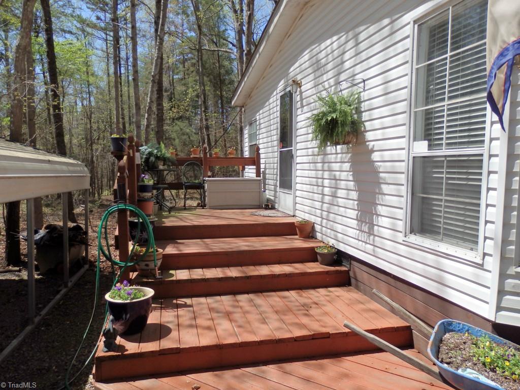 1744 Finch Farm Road Thomasville, NC 27360 - Photo 5 of 25 Tiered side deck