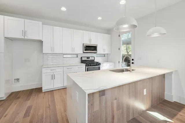 $484,900 | 602 Irma Drive, Unit 2, Austin, TX 78752