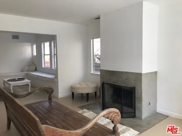 $8,600 | 409 Westminster Avenue, Venice, CA 90291