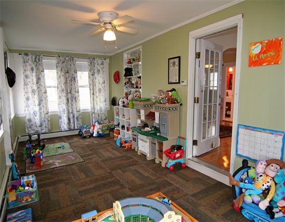 2 Hayden Road Saugus, MA 01906 - Photo 4 of 18 Gallery Image 4