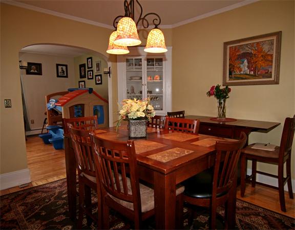 2 Hayden Road Saugus, MA 01906 - Photo 5 of 18 Gallery Image 5